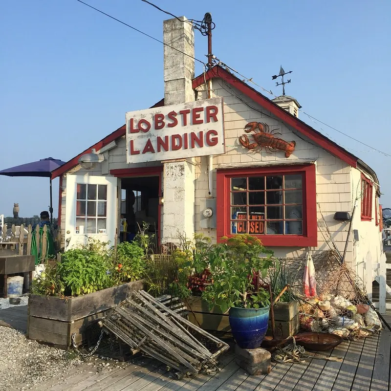 Lobster Landing building in Clinton, Connecticut